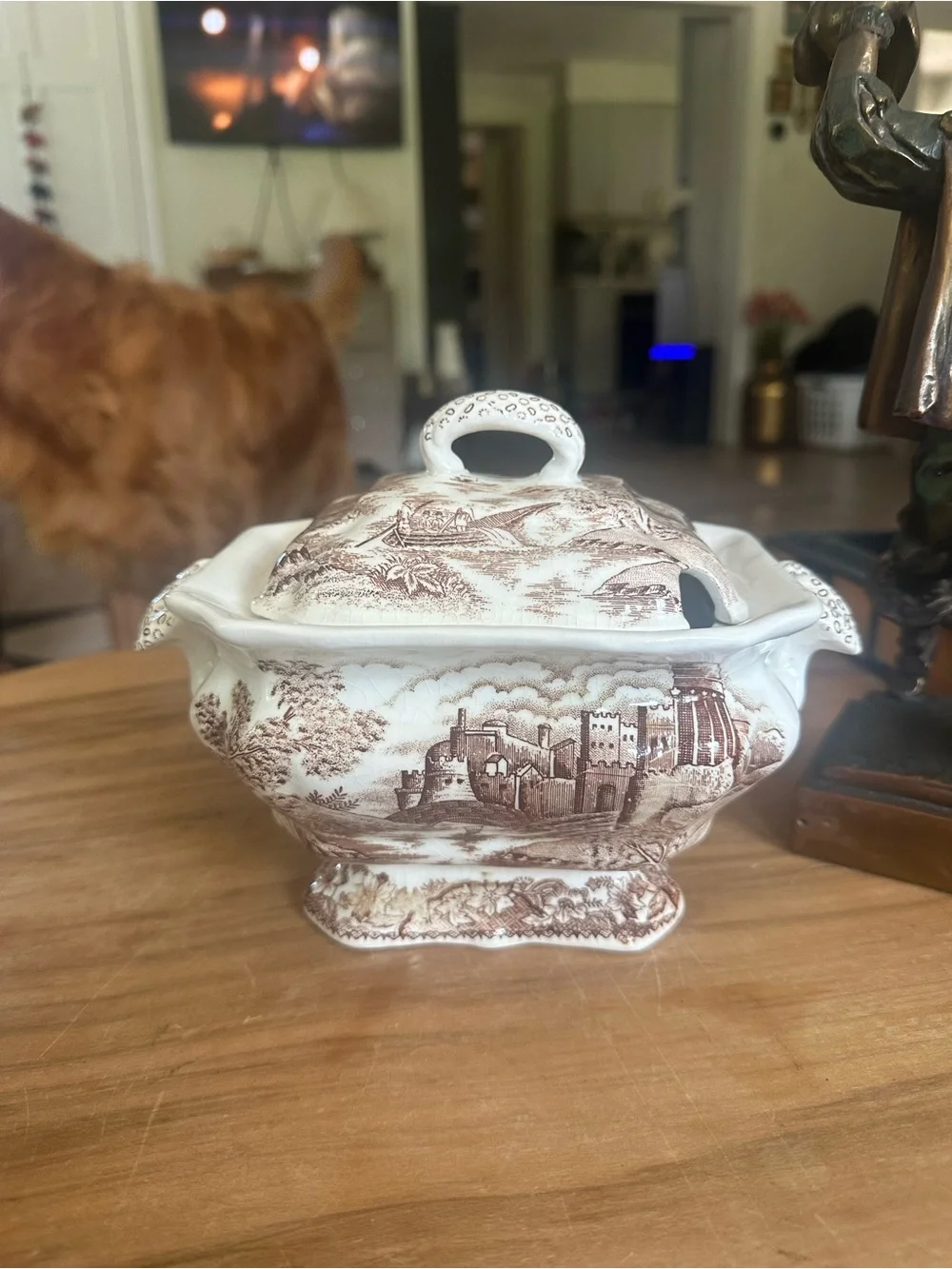 Vintage Brown Transferware lidded Tureen Korea crazing 6”Hx8”Wx 4”D